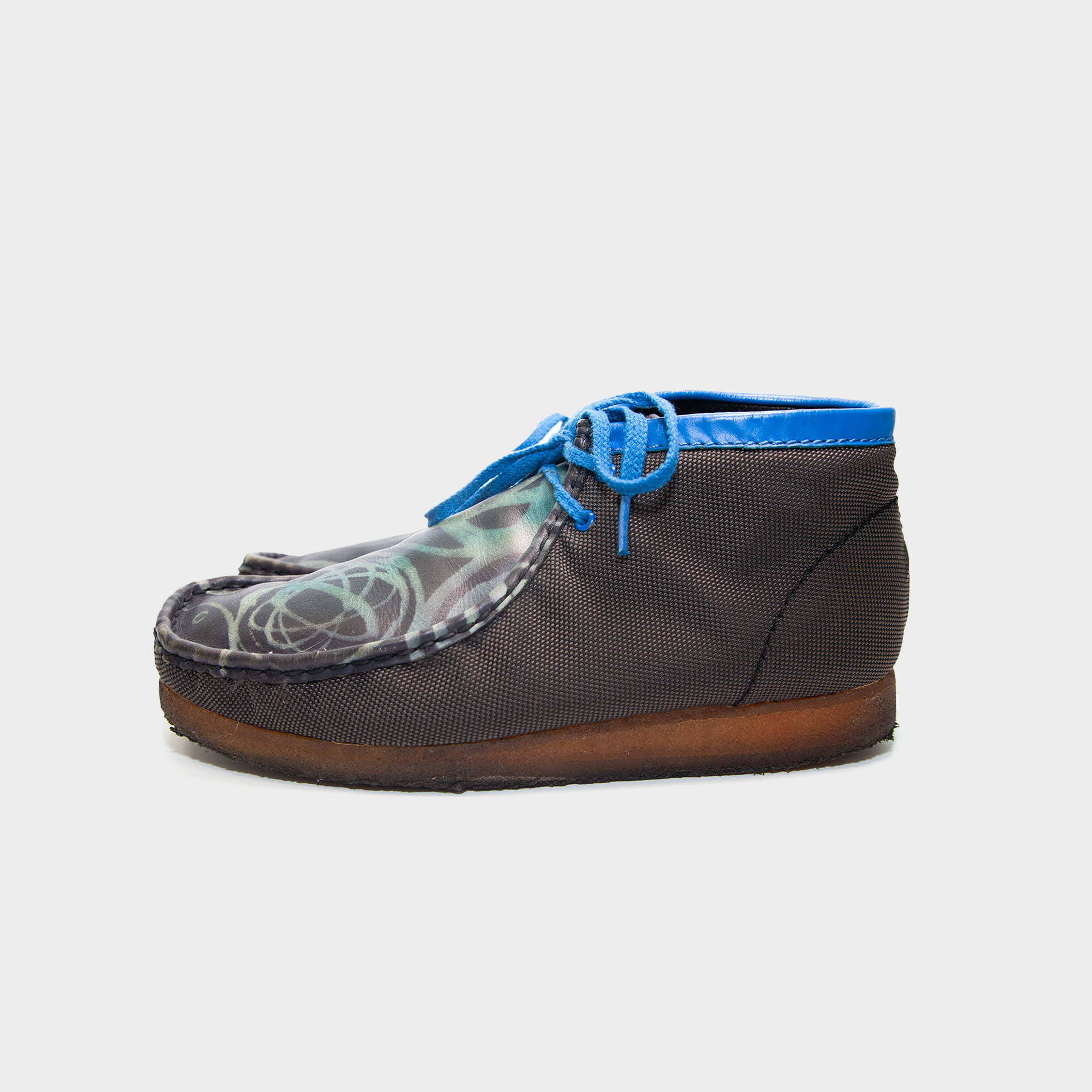FUTURA X CLARKS WALLABEE BLUE [USED] – AygeYard