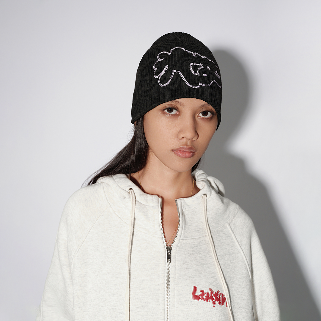 Framed Embroidered Beanie [BLACK]