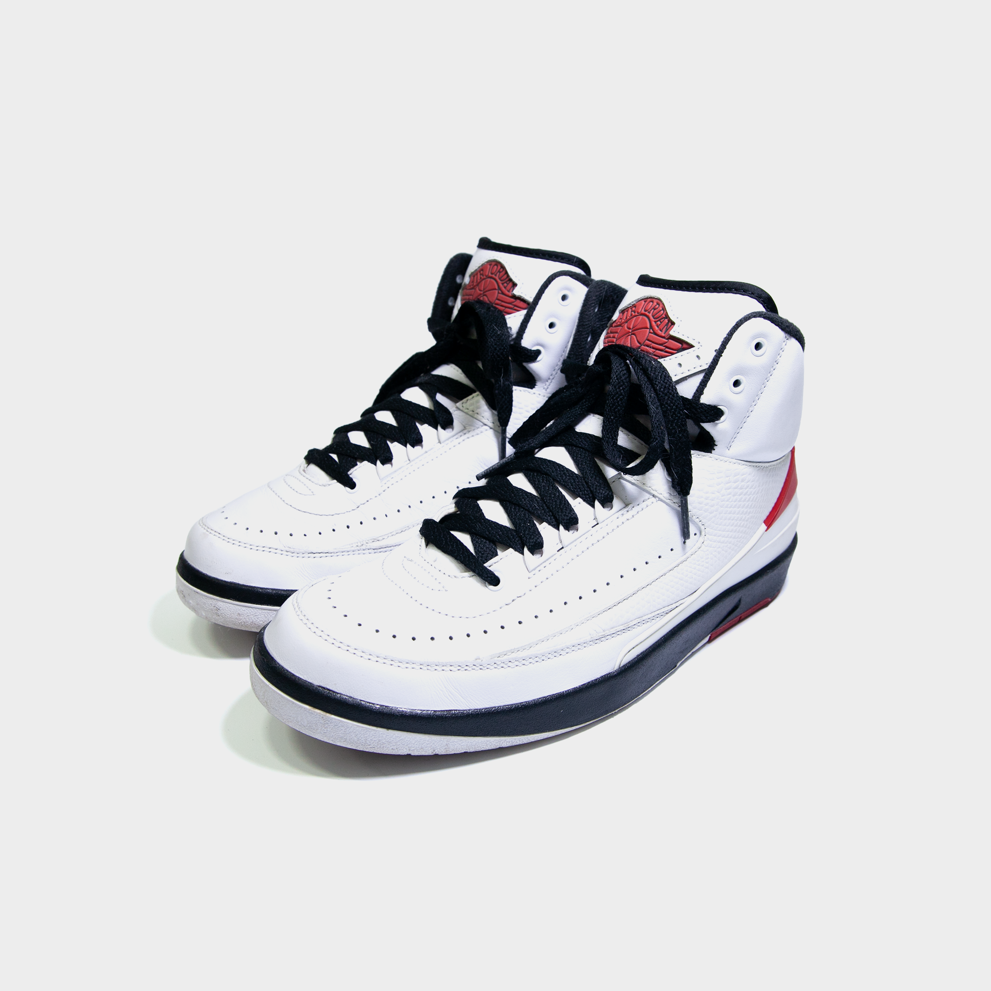 Nike Air Jordan 2 Retro Chicago OG [USED]